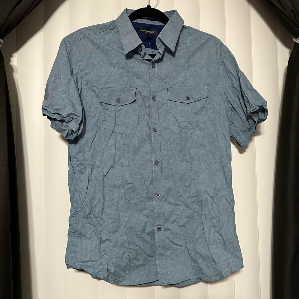 Banana Republic MENS  button down light blue tiny checkered dress shirt